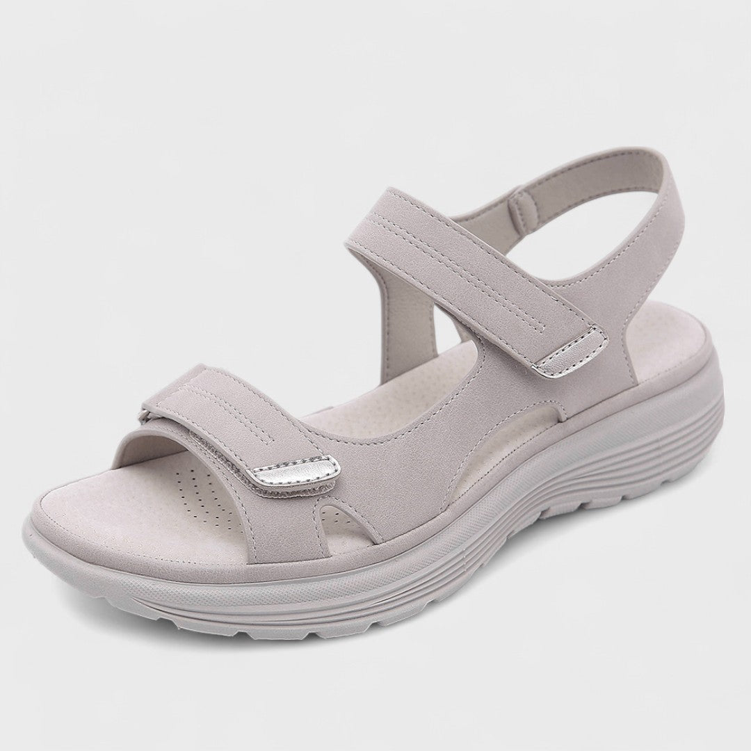 Ctirada | Kényelmes stílusos Ctirada szandálok